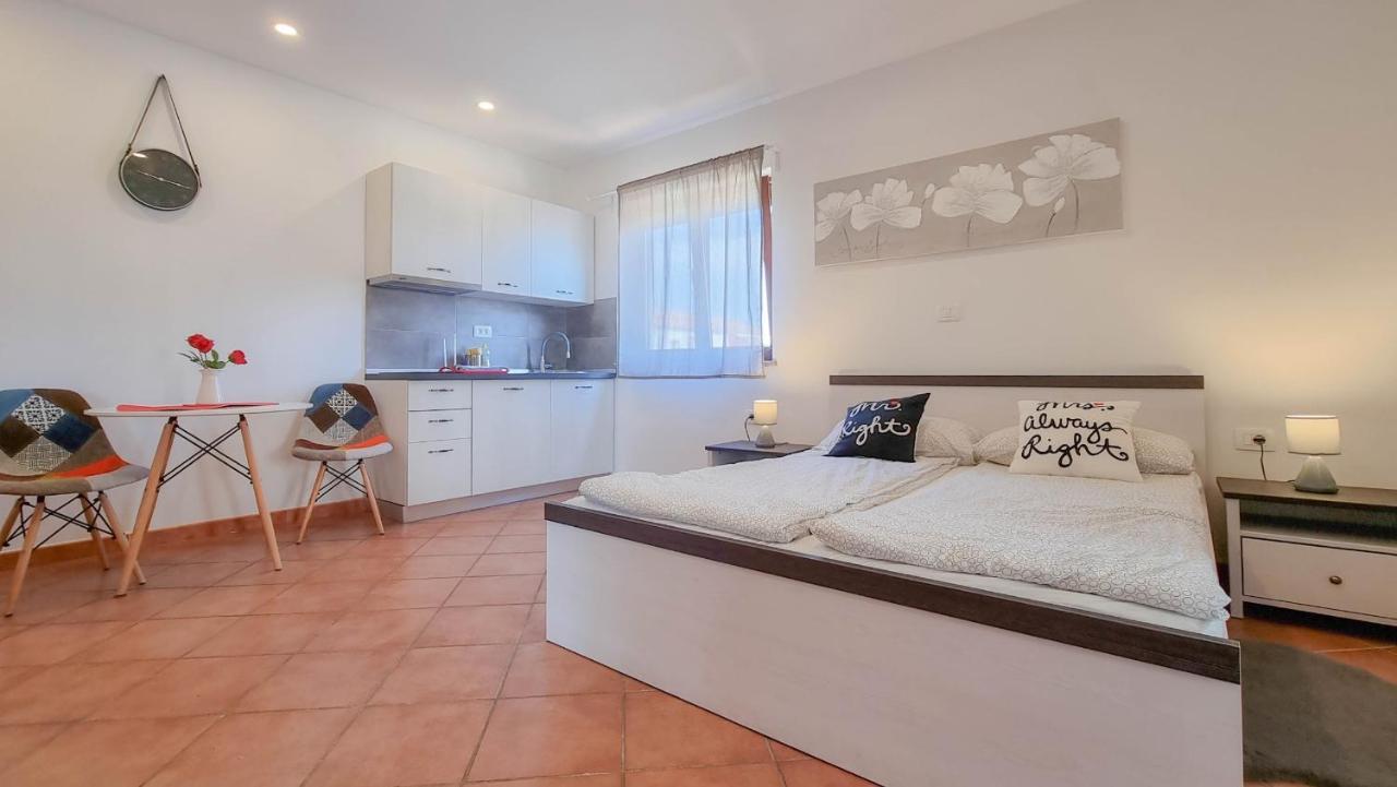 Apartamento Dani Umag Exterior foto